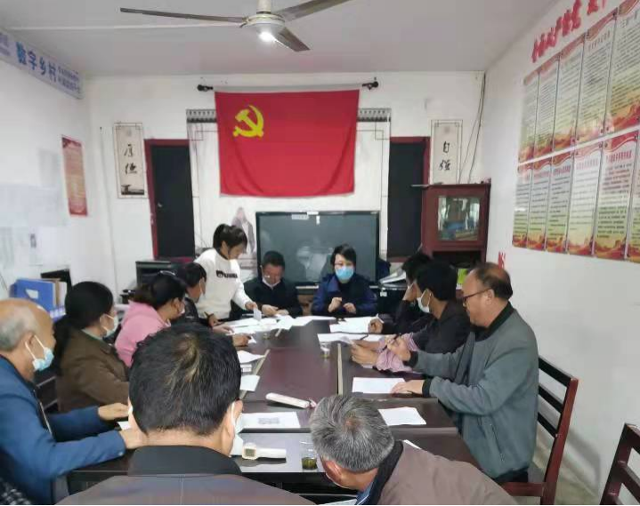 图为  息烽县司法局养龙司司法所组织人民调解员开展人民调解培训.png